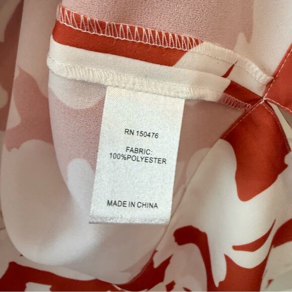 Crosby Poncho Floral Top - Picture 4 of 5